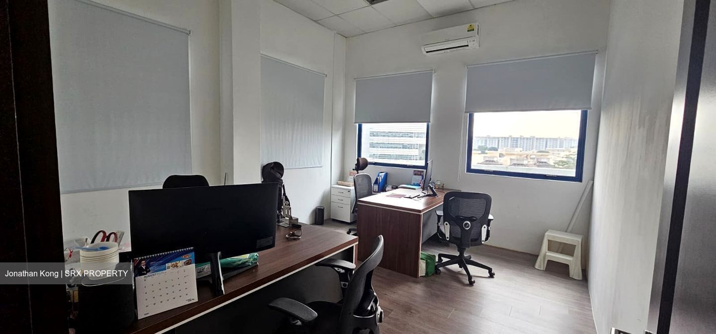 Uni-tech Centre (D22), Factory #511043561